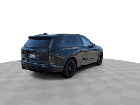 Used 2026 Cadillac Vistiq Platinum AWD/4WD image 9