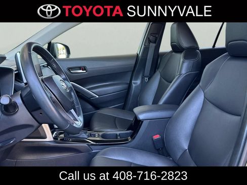 Used 2025 Toyota Corolla Cross XLE AWD/4WD image 15