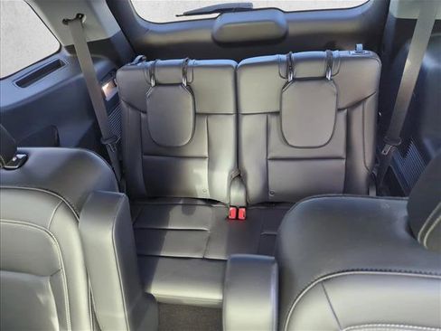 Used 2023 Ford Explorer XLT w/ Equipment Group 202A image 25