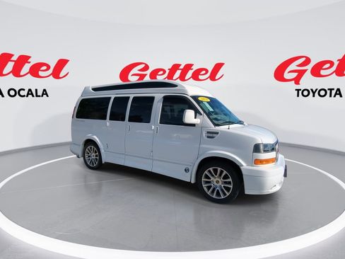 Used 2021 GMC Savana 2500 w/ Enhanced Convenience Package image 2