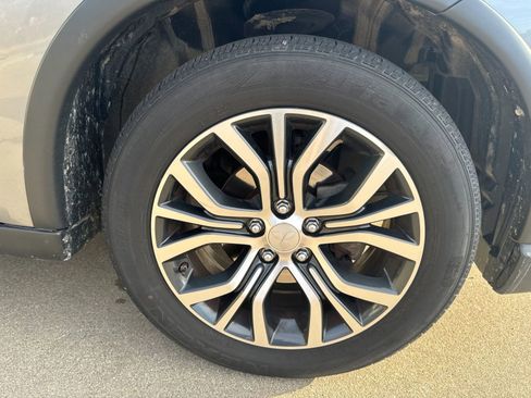 Used 2018 Mitsubishi Outlander ES image 10