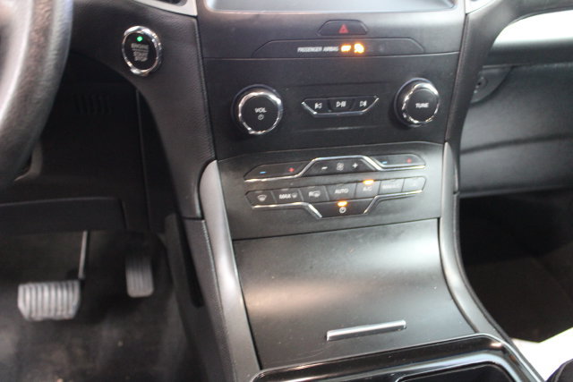 Used 2020 Ford Edge SE AWD/4WD image 20