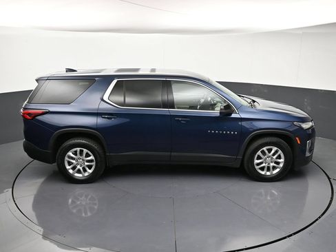 Used 2023 Chevrolet Traverse LS AWD/4WD image 21