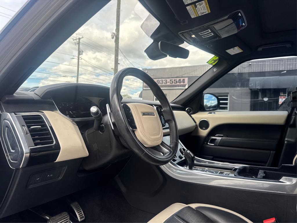 Used 2019 Land Rover Range Rover Sport HSE Dynamic AWD/4WD image 9