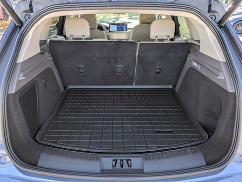 Used 2023 Lincoln Corsair Standard Sport Utility image 17