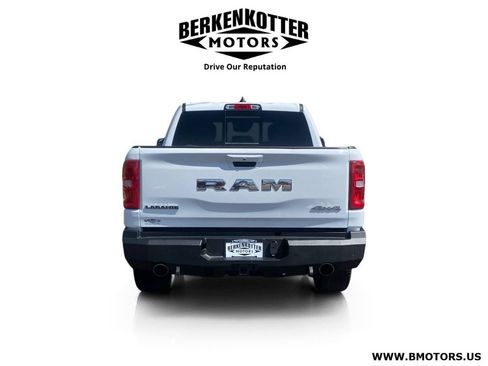 Used 2025 RAM 1500 Laramie AWD/4WD image 6