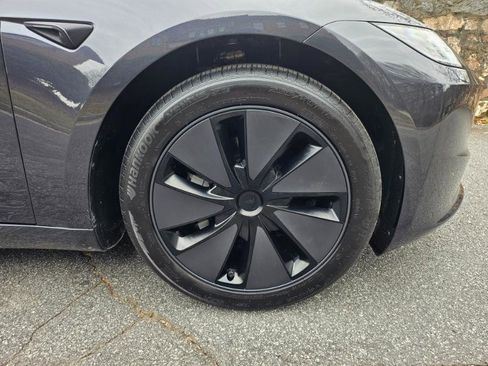 Used 2025 Tesla Model 3 Long Range image 16