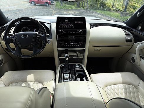 Certified 2024 INFINITI QX80 Sensory image 19