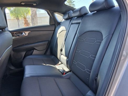 Used 2022 Kia Forte GT-Line w/ GT-Line Premium Package image 20