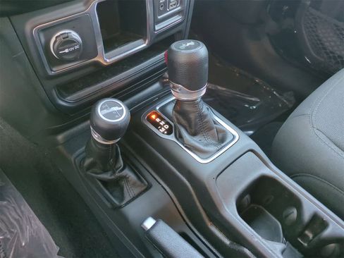 Certified 2023 Jeep Wrangler Unlimited Sport w/ Xtreme 35 Tire Package image 31