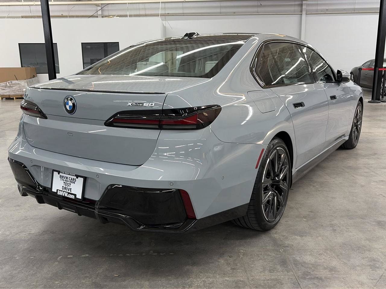 Used 2024 BMW i7 xDrive60 AWD/4WD image 7
