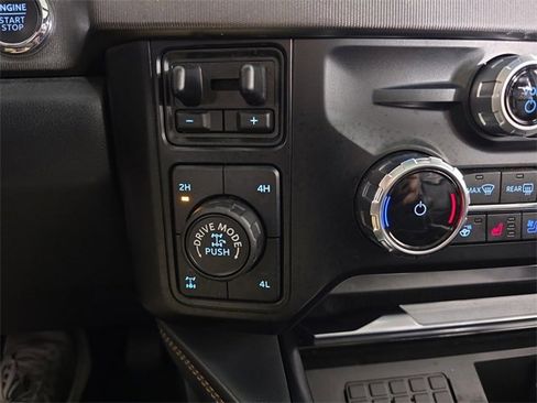 Certified 2024 Ford F250 Platinum w/ Tremor Off-Road Package image 19