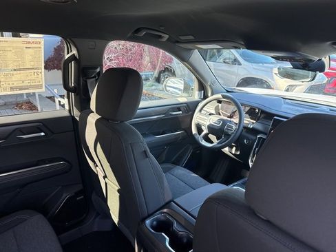 New 2026 GMC Acadia Elevation image 28