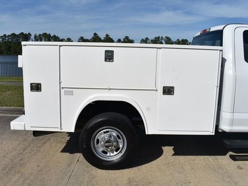Used 2019 Ford F250 XL w/ XL Value Package image 4