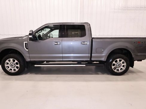 Certified 2022 Ford F250 Lariat w/ Lariat Ultimate Package AWD/4WD image 4