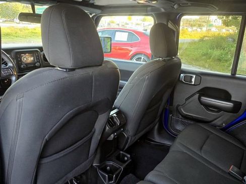 Used 2020 Jeep Wrangler Unlimited Sport S image 28