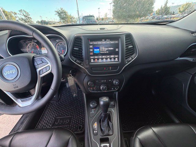Used 2022 Jeep Cherokee Latitude w/ Trailer Tow Group AWD/4WD image 25