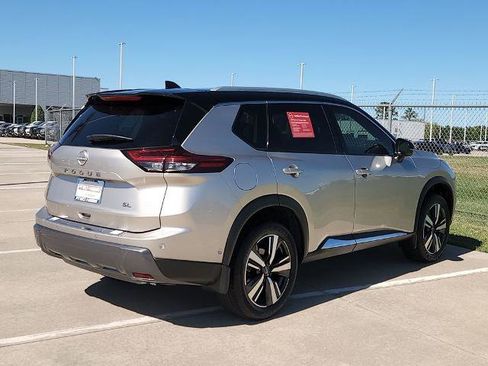 Certified 2024 Nissan Rogue SL w/ SL Premium Package image 5