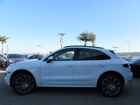 Used 2016 Porsche Macan Turbo AWD/4WD image 4