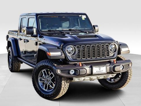 New 2026 Jeep Gladiator Mojave image 2