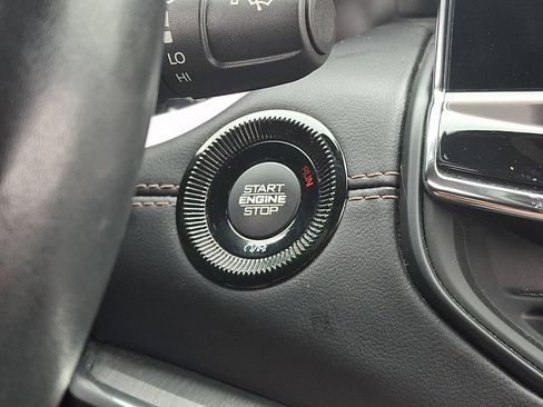 Used 2022 Jeep Compass Limited image 29