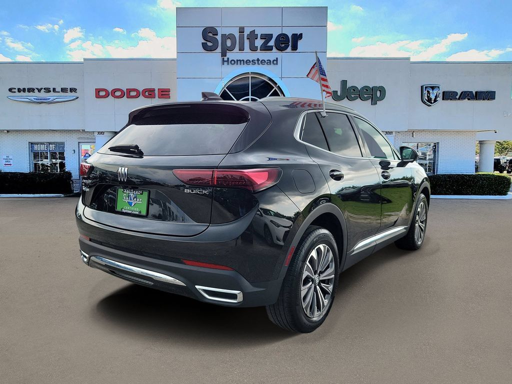 Used 2024 Buick Envision Preferred AWD/4WD image 2