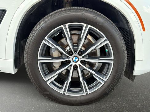 Used 2023 BMW X5 sDrive40i w/ M Sport Package RWD image 11