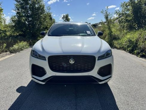 New 2026 Jaguar F-PACE R-Dynamic S image 3