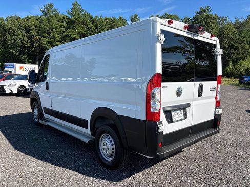 Used 2025 RAM ProMaster 2500 w/ U-Haul Equipment Group FWD image 5