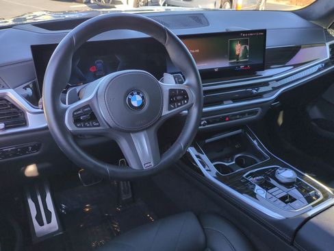 Certified 2023 BMW X7 xDrive40i w/ Executive Package image 29