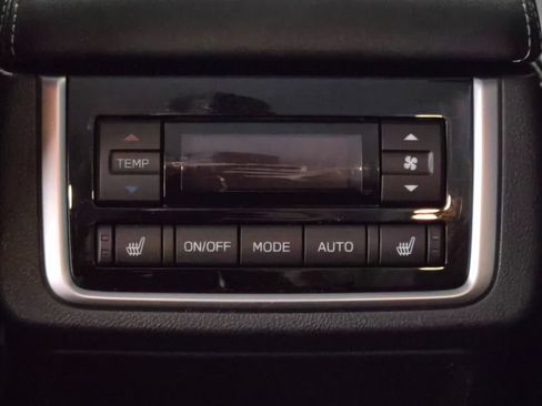 Used 2023 Subaru Ascent Limited AWD/4WD image 18