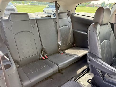 Used 2017 Buick Enclave Leather AWD/4WD image 21
