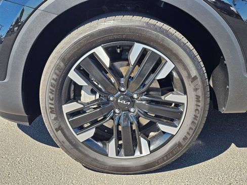 Used 2024 Kia Telluride SX w/ Towing Package AWD/4WD image 8