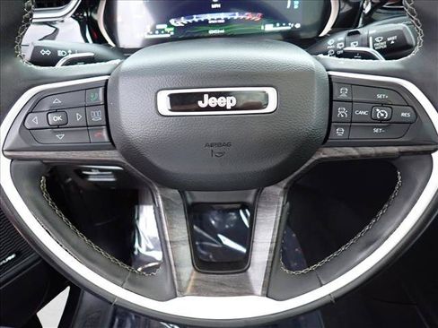 Used 2022 Jeep Grand Cherokee Limited 4xe AWD/4WD image 18