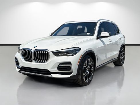 Used 2023 BMW X5 xDrive40i w/ Premium Package AWD/4WD image 7