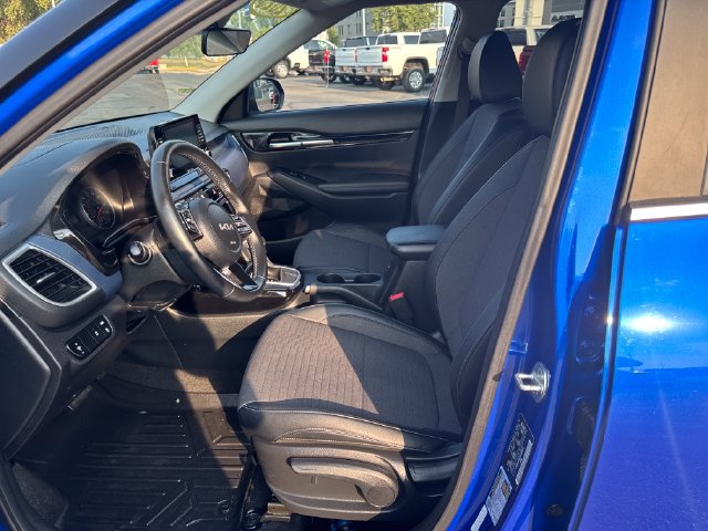 Used 2023 Kia Seltos S FWD image 9