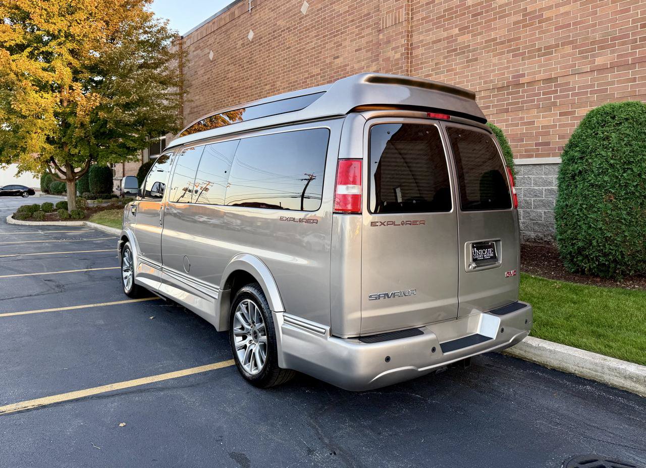 Used 2019 GMC Savana 2500 w/ Enhanced Convenience Package RWD image 8