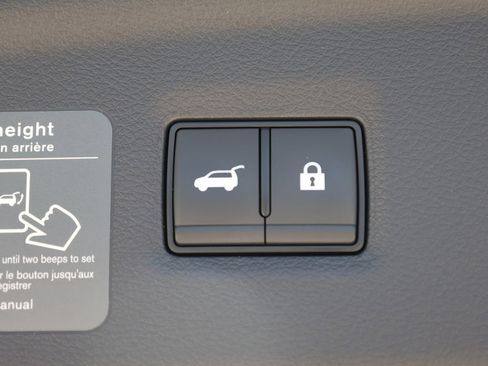 Certified 2025 INFINITI QX50 Sport AWD/4WD image 9