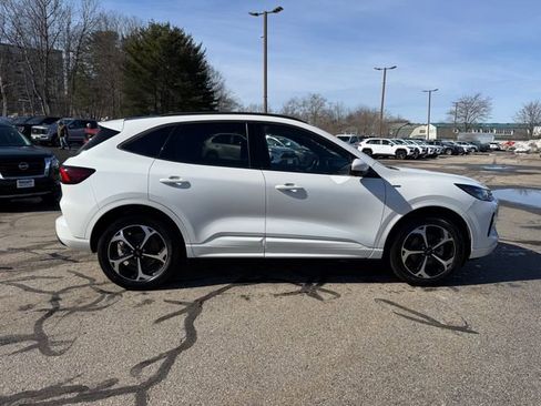 Certified 2023 Ford Escape ST-Line Select w/ Tech Pack #2 AWD/4WD image 5