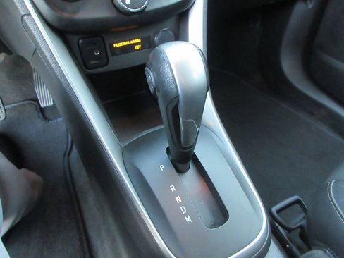 Certified 2022 Chevrolet Trax LT image 28