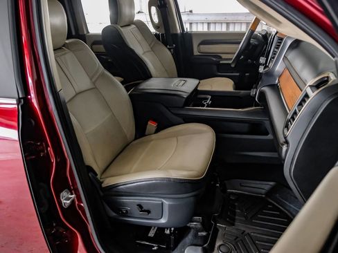 Used 2022 RAM 3500 Limited image 32