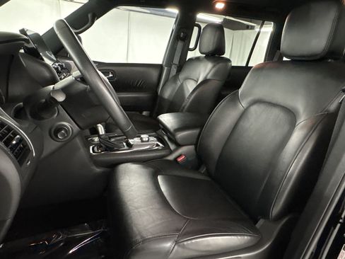Used 2023 Nissan Armada SL w/ Midnight Edition Package RWD image 5