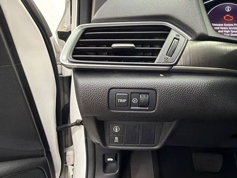 Used 2019 Honda Accord LX image 29