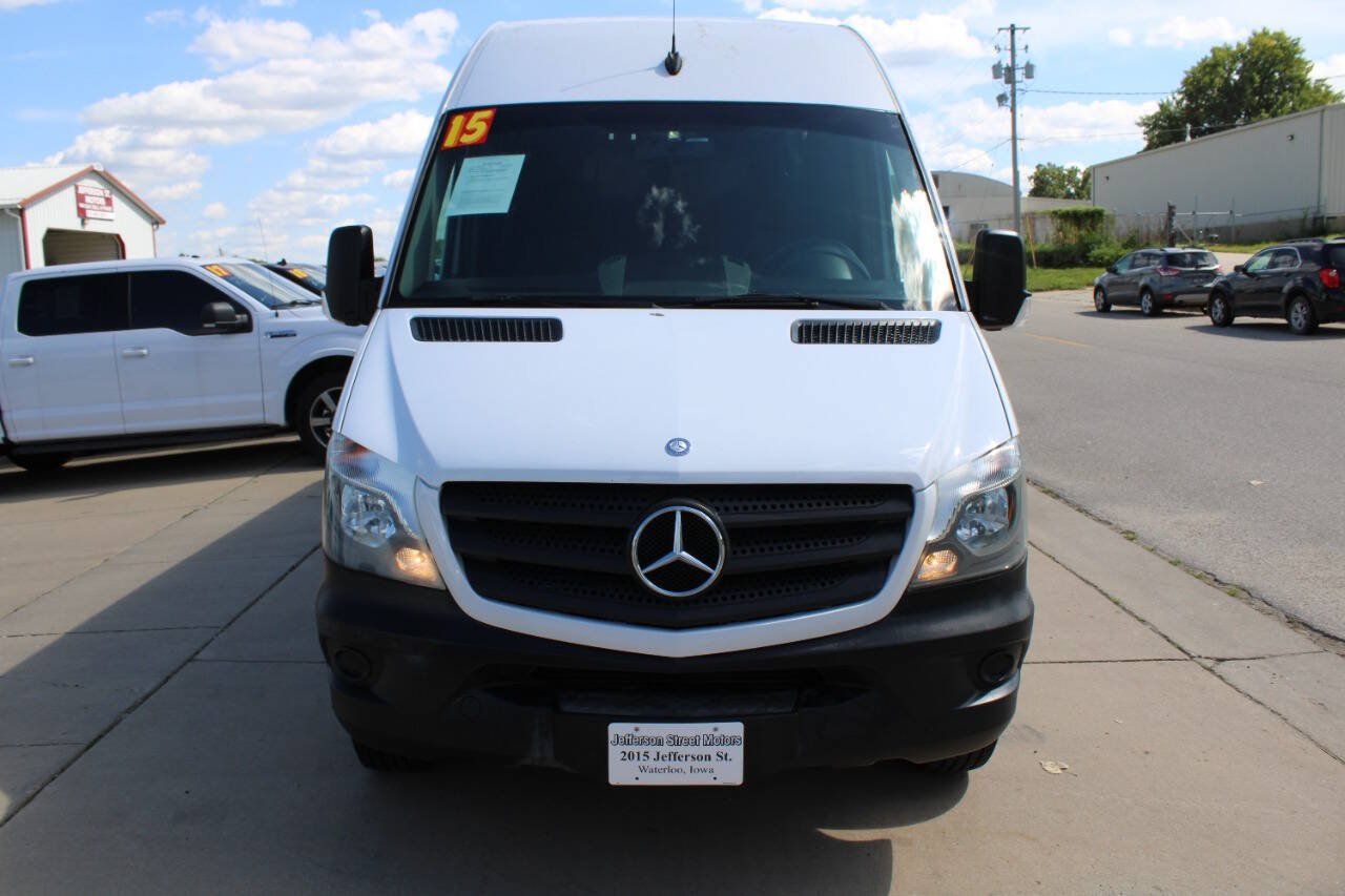 Used 2015 Mercedes-Benz Sprinter 2500 image 2