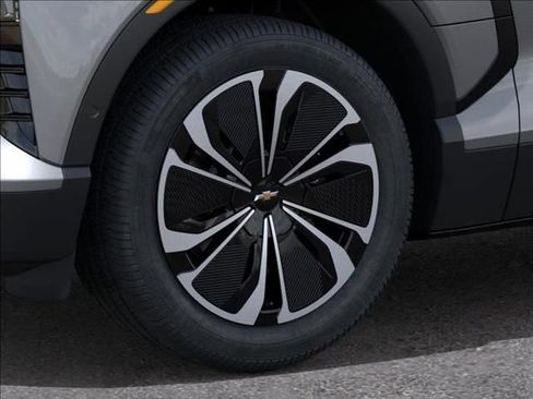 New 2026 Chevrolet Blazer EV LT image 9