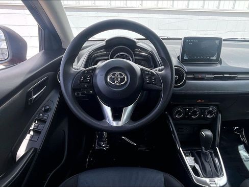 Used 2017 Toyota Yaris iA FWD image 6