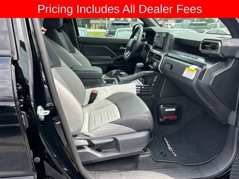 Used 2026 Toyota Tacoma TRD Off-Road AWD/4WD image 18