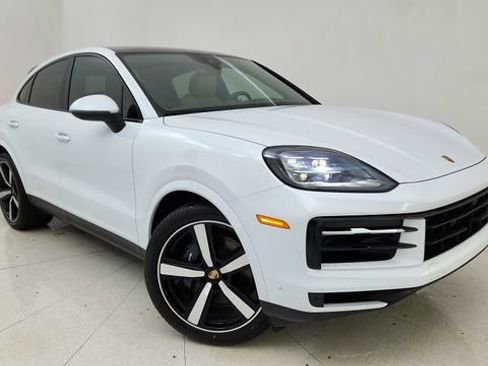 Used 2025 Porsche Cayenne Coupe AWD/4WD image 86