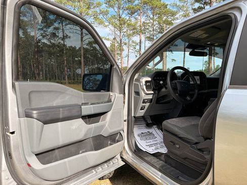 Used 2023 Ford F150 XLT w/ Trailer Tow Package AWD/4WD image 11