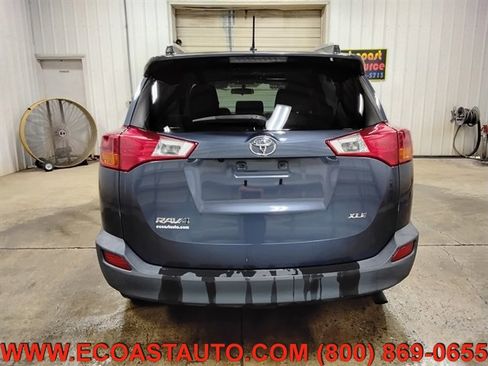 Used 2013 Toyota RAV4 XLE FWD image 8